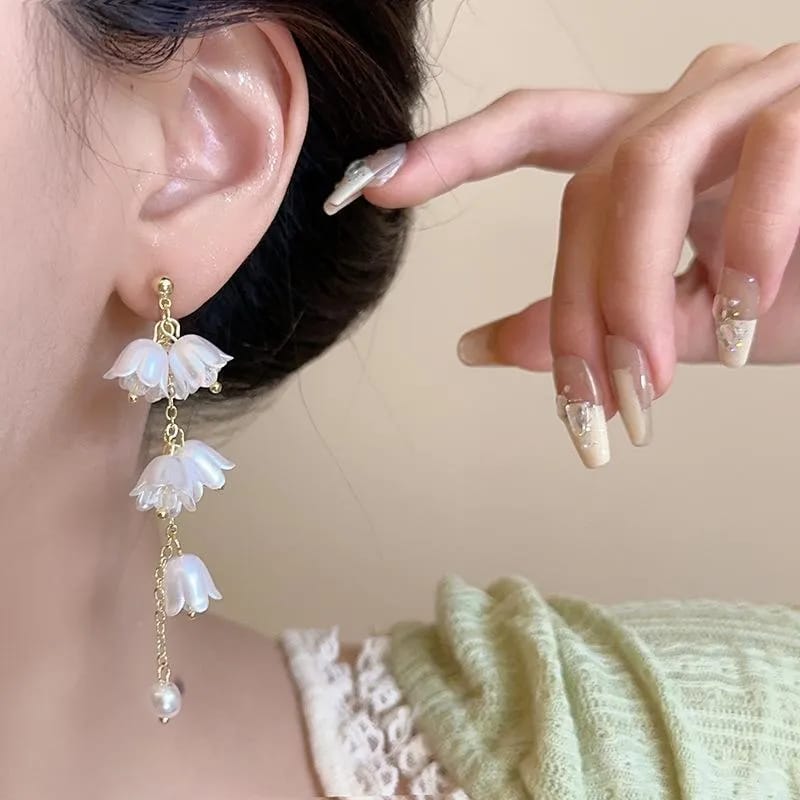 Hanging Flower Korean Earrings