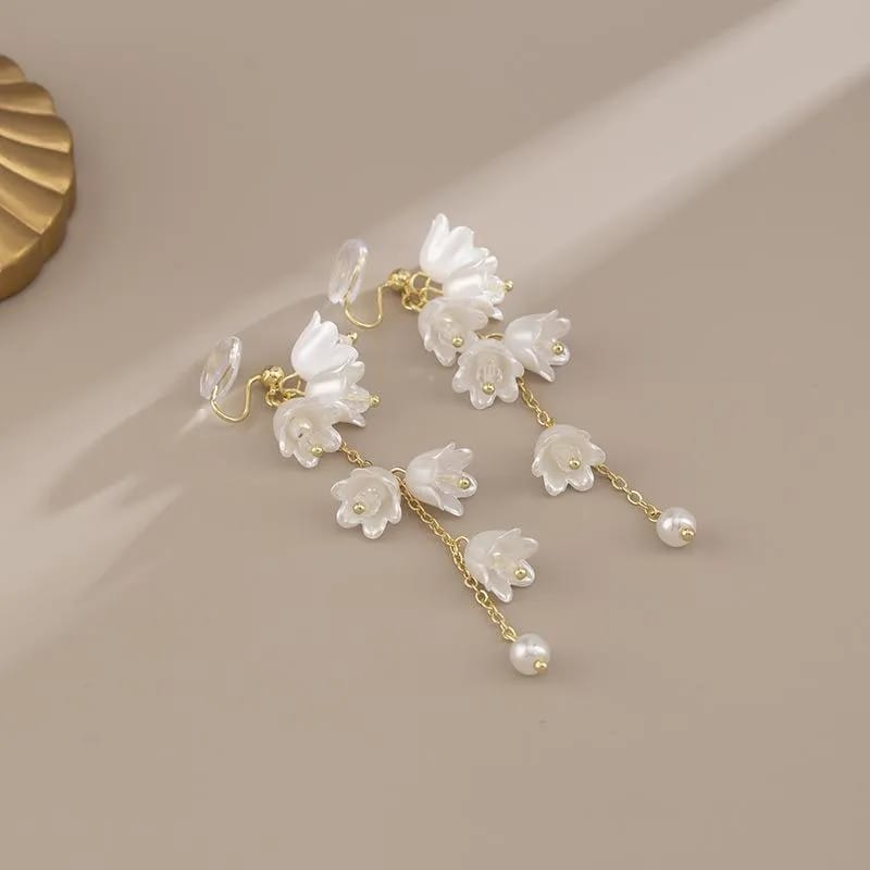 Hanging Flower Korean Earrings